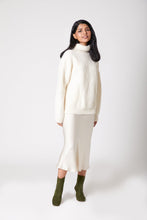Load image into Gallery viewer, Anaphe Knitwear &amp; Layering Alpaca Comfort Zone Pullover Off White
