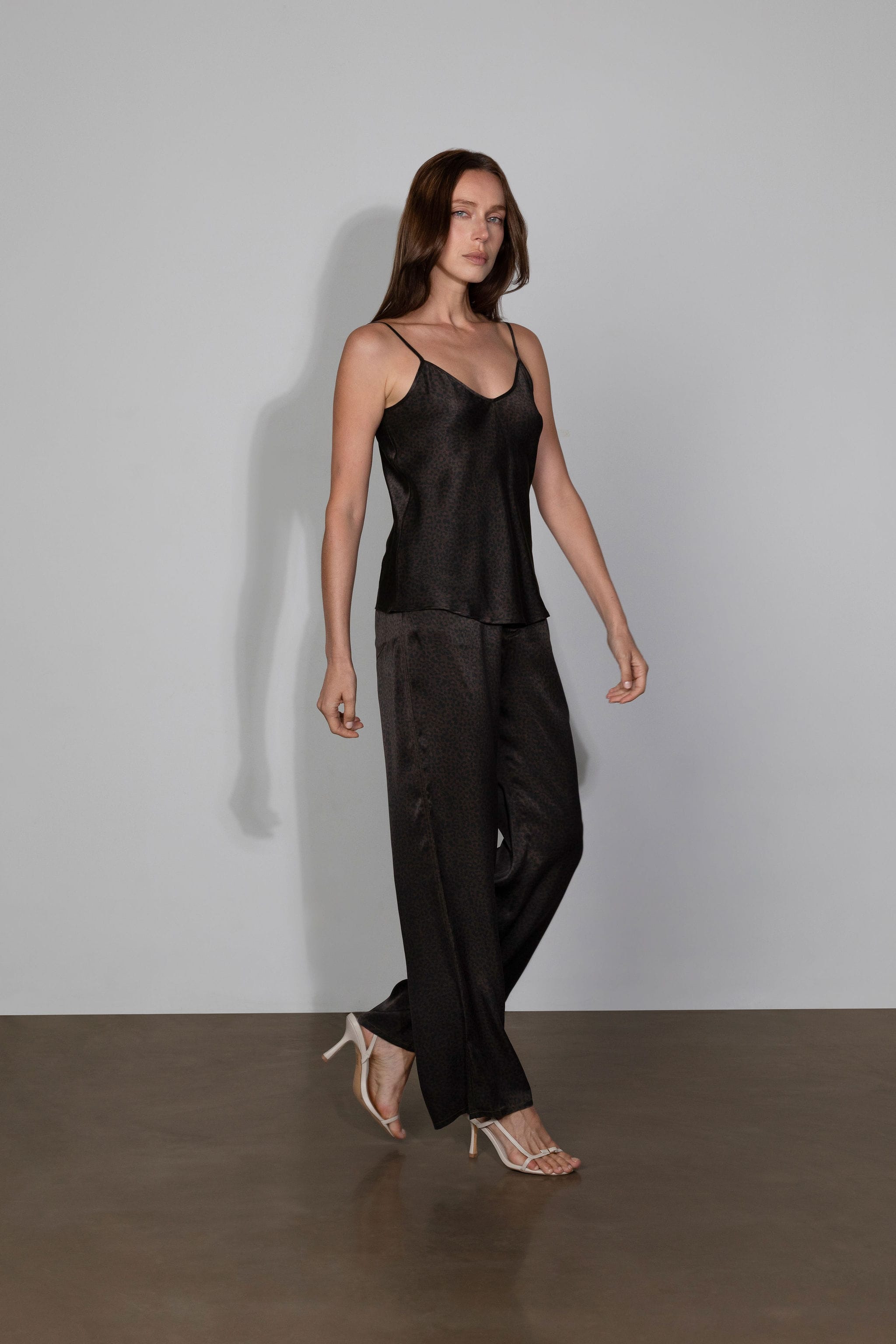 Anaphe Pants & Shorts Jeans But Silk - Panther Print
