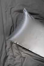 Load image into Gallery viewer, Pillowcase 22momme Charmeuse Silk

