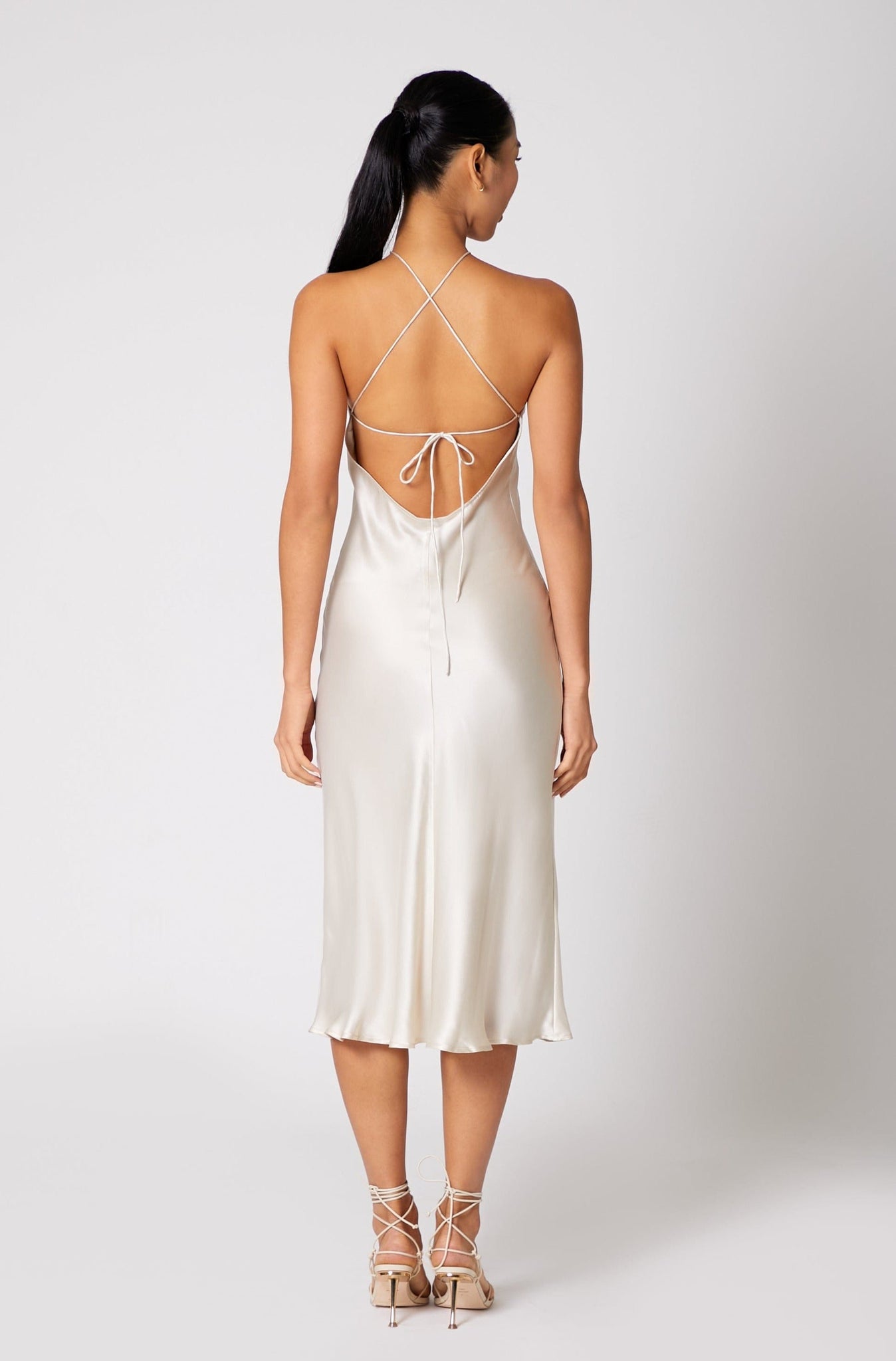 Silky backless dress online