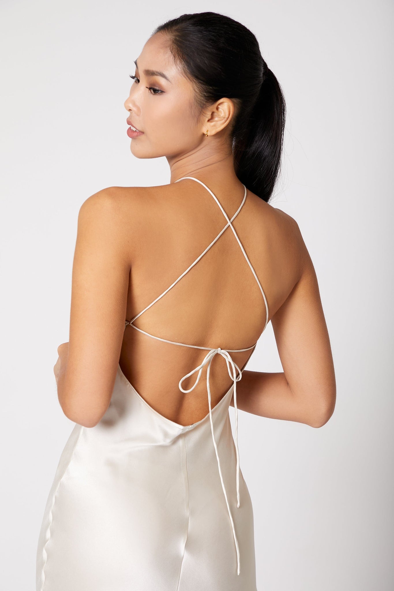 00's Backless Silk Halter Dress - Sand – Anaphe