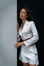 Load image into Gallery viewer, Anaphe Blazers Cropped Ultra Light Weight Silk Blazer - White

