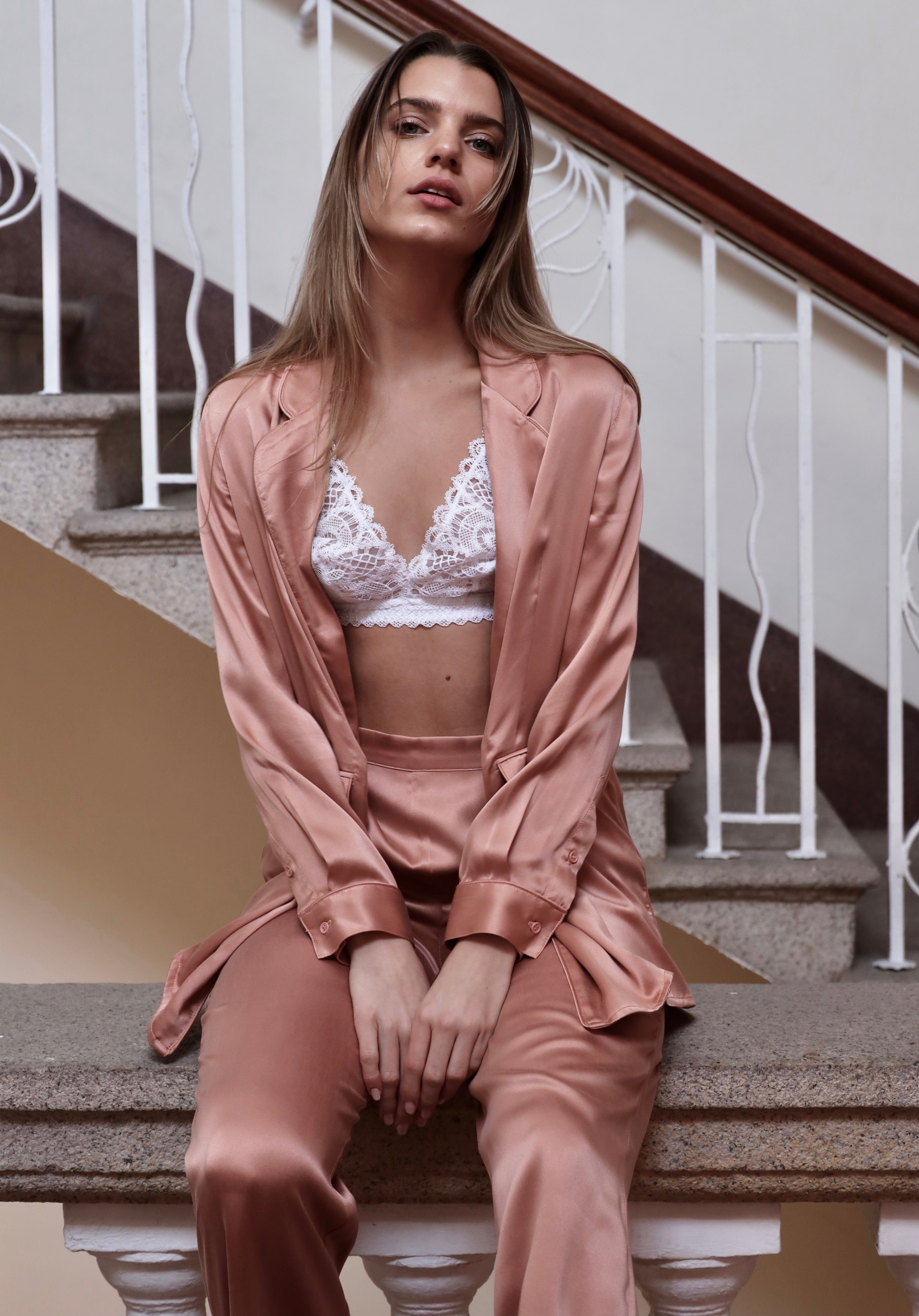 Anaphe Pants & Shorts XS / Regular 29' Vintage Rose Perfect Pull On Silk Trouser