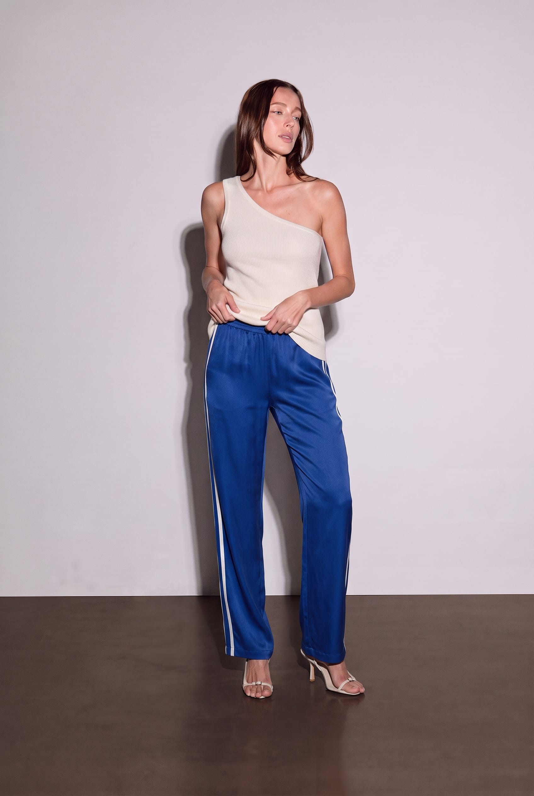 Anaphe Shirts & Tops Arc One Shoulder Cashmere Vest - White