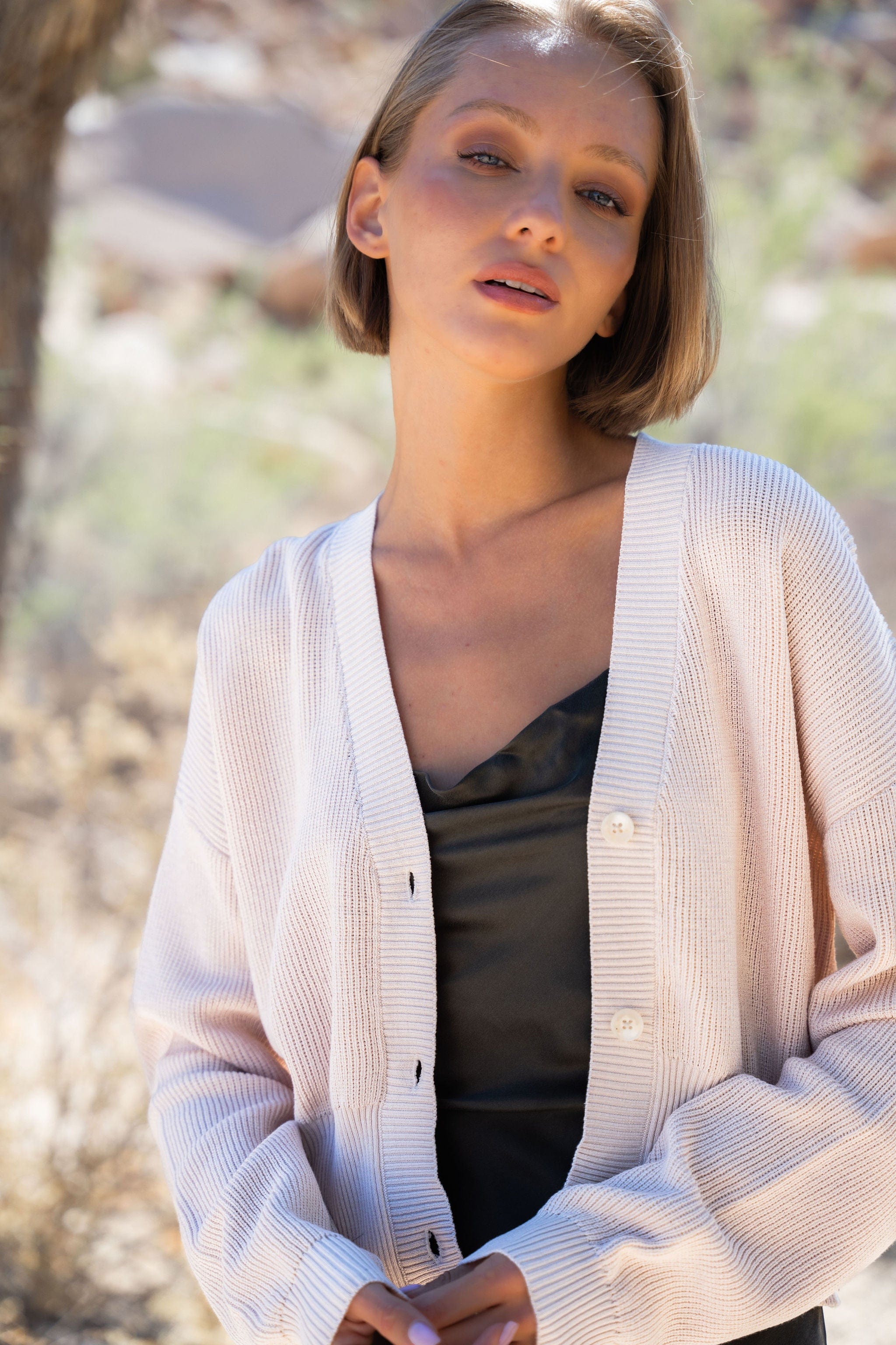 Nude cropped cardigan 2025