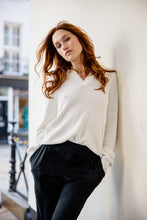 Load image into Gallery viewer, Anaphe Shirts &amp; Tops XS Fine Knit Collared Pullover Sweater (55% Silk 45% Organic Cotton) White
